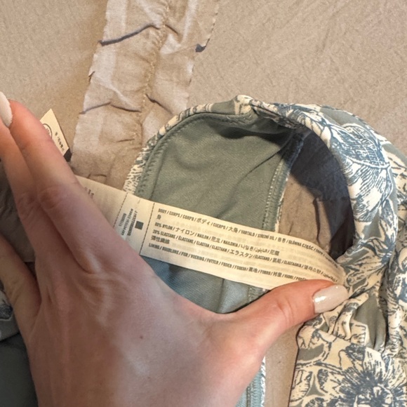 Abercrombie & Fitch Floral Bandeau Bikini Set in Blue and Cream - Picture 11 of 12